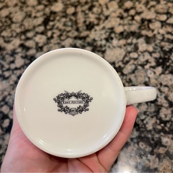 Kent Pottery Keep Calm and Eat Cupcakes coffee mug - Picture 2 of 3